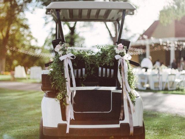 Noleggio Golf Car per Matrimoni: Eleganza e Comfort
