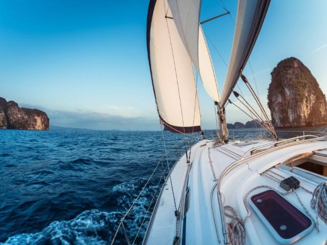 Batterie e Caricabatterie per Nautica: la guida completa di EcologyDrive