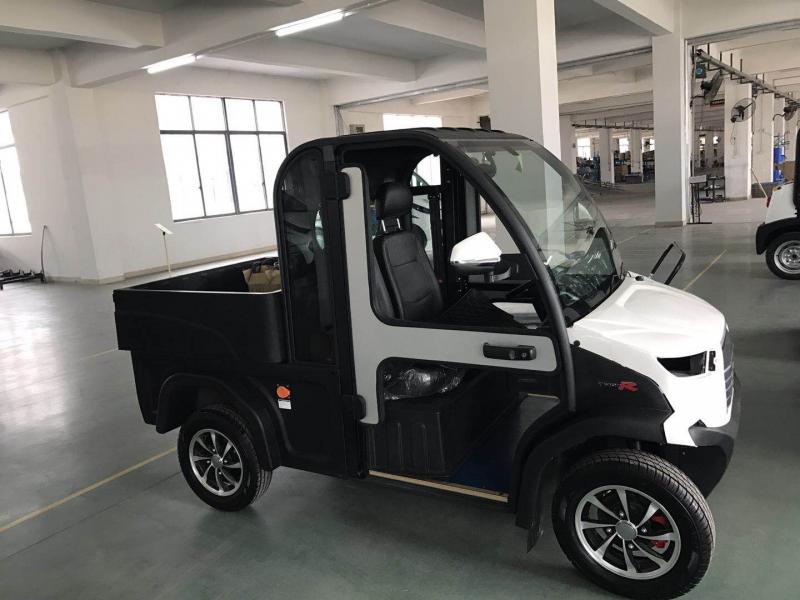 Veicolo omologato due posti cargo